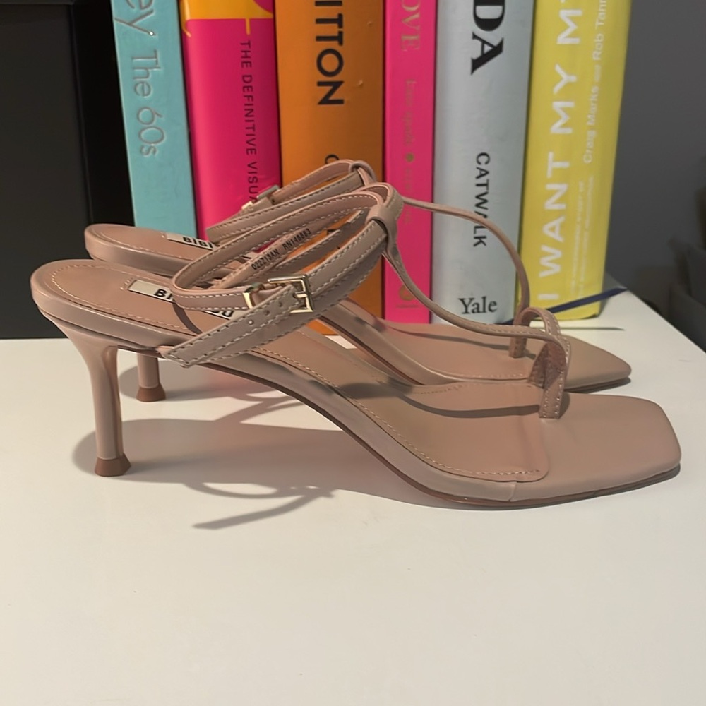 Anthropologie BiBi Lou Women's Tan Strappy Sandals